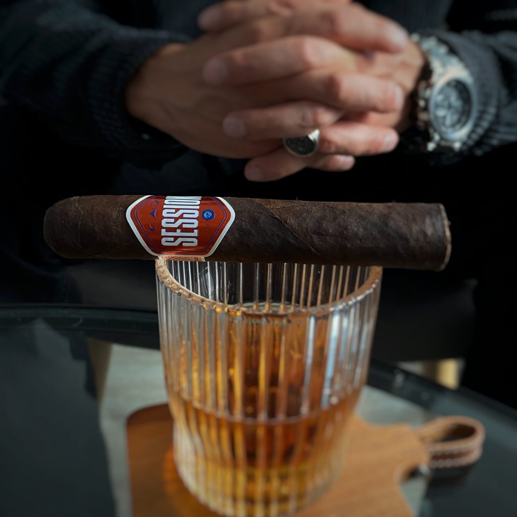 Cygaro CAO Session Garage polskiaficionado.pl