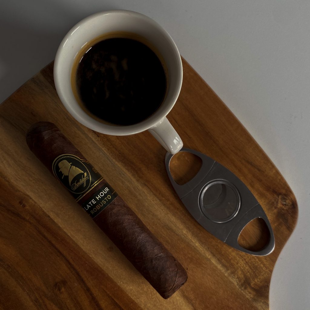 Cygaro Davidoff Winston Churchill The Late Hour Robusto polskiaficionado.pl