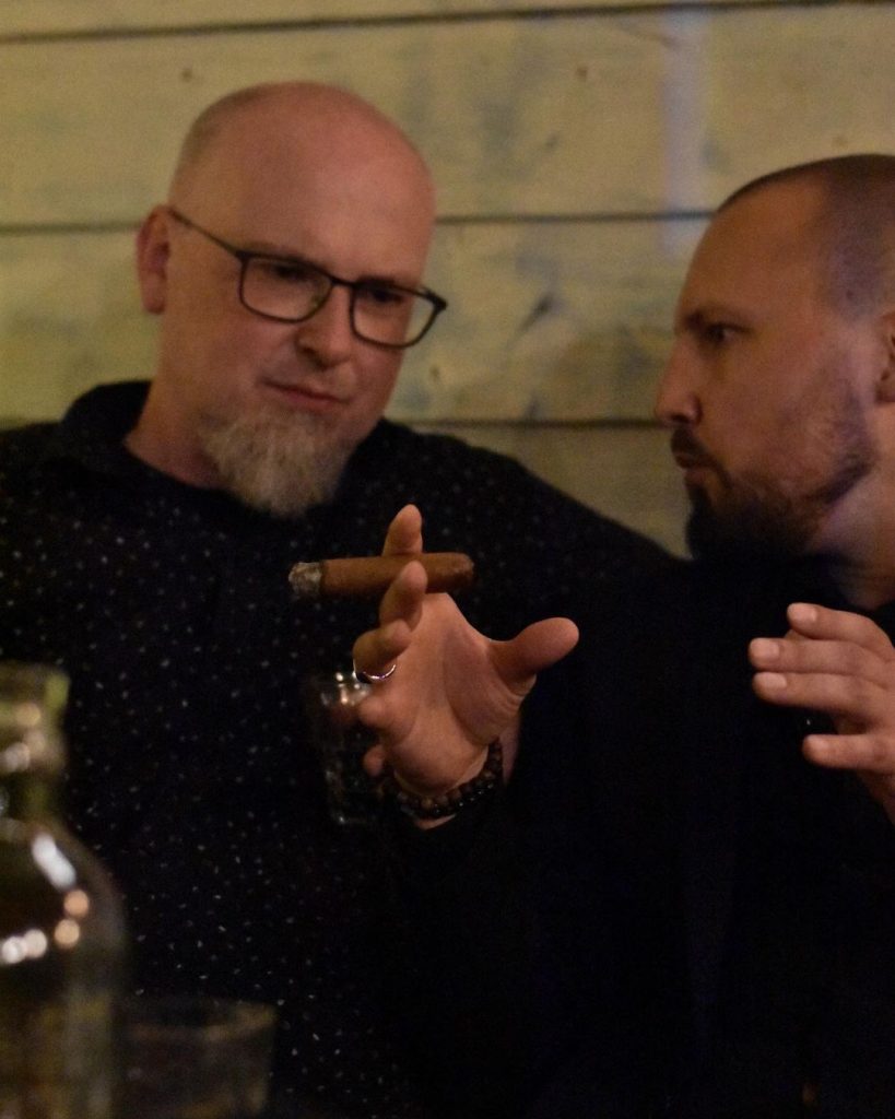Piotr Siwiński Mateusz Krzywiecki Chodź zrobimy podcast o cygarach