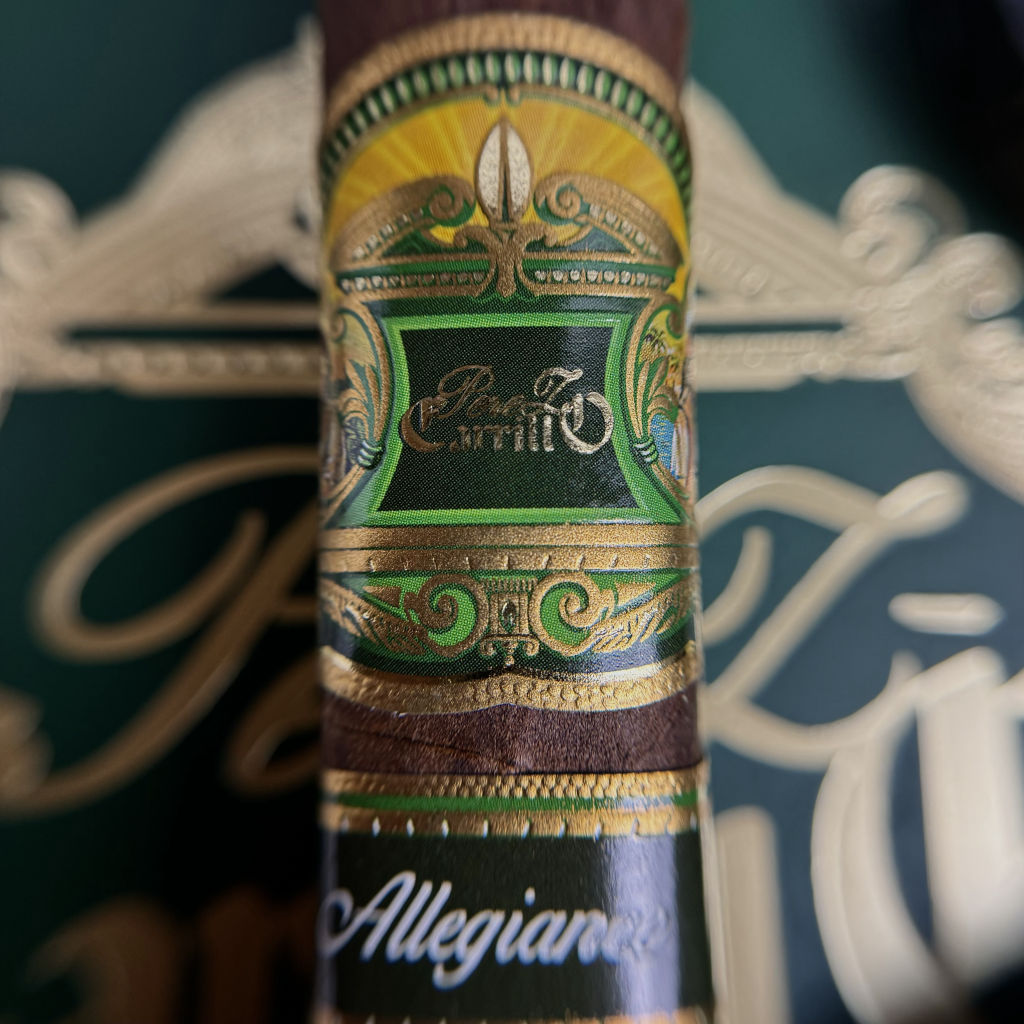 Cygaro E.P. Carrillo Allegiance Confidant Polski Aficionado