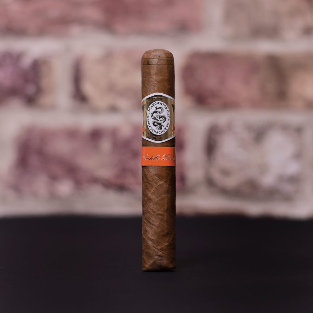 Cygaro Casa 1910 Cuchillo Parado Polski Aficionado