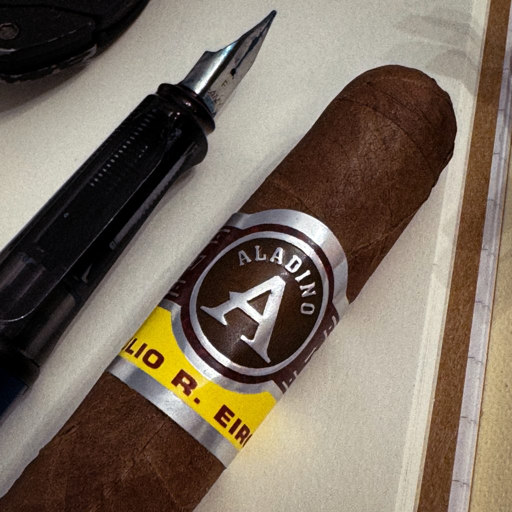 Cygaro Aladino Corojo Elegante Polski Aficionado