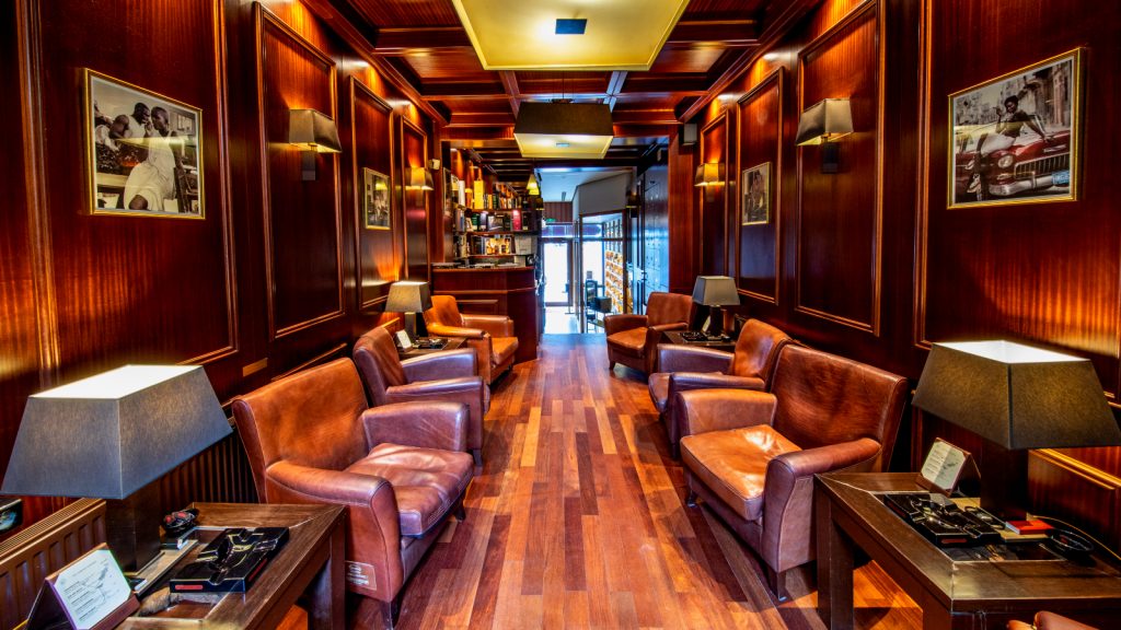 La_Casa _de_Habano_Warszawa_Cigar_Lounge_1