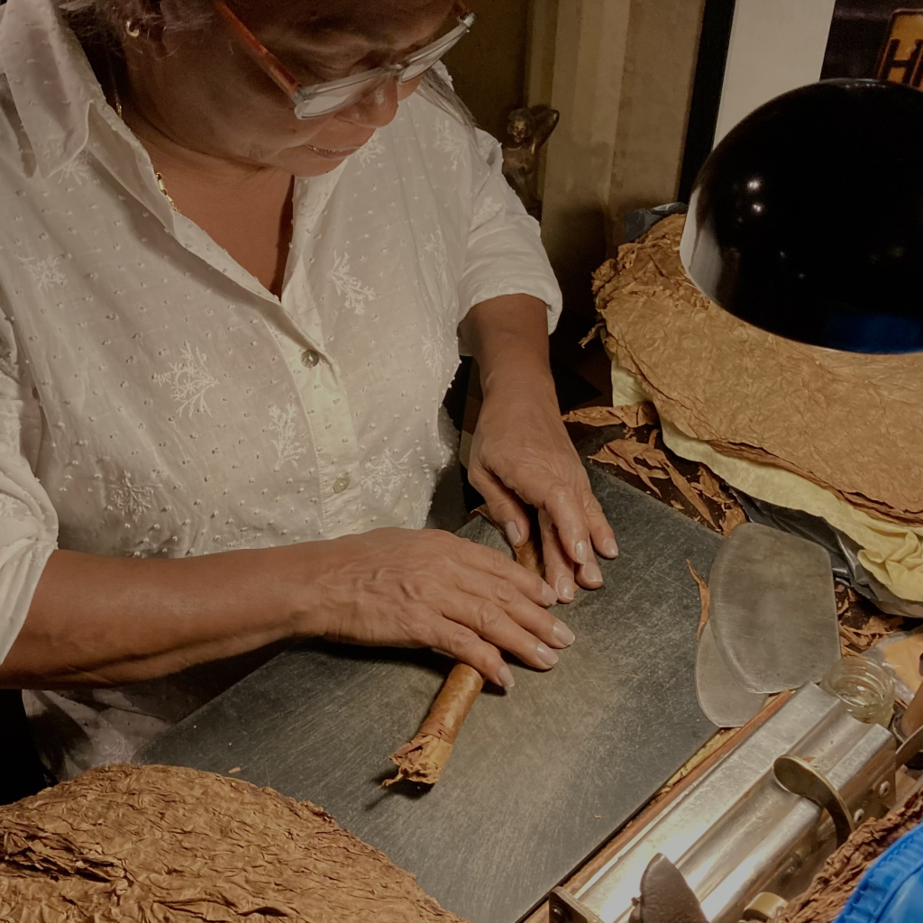 Live Cigar Rolling 2024 Juna Ramos Guerra Polski Aficionado