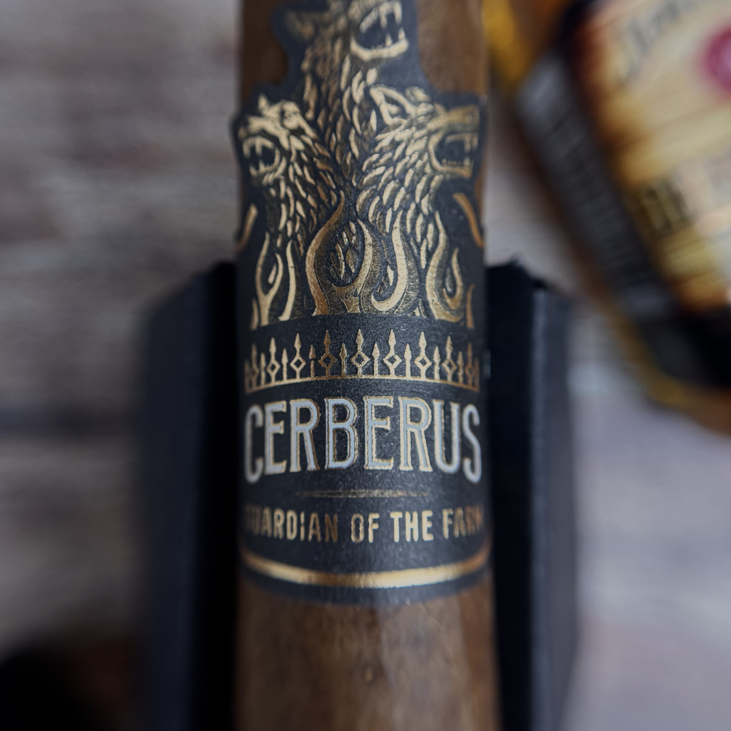 Guardian of the Farm Cerberus Robusto cygaro Polski Aficionado