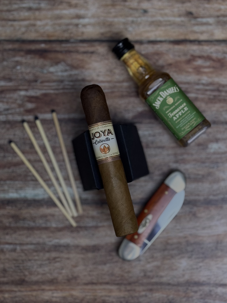 Cygaro Joya de Nicaragua Cabinetta Robusto Polski Aficionado