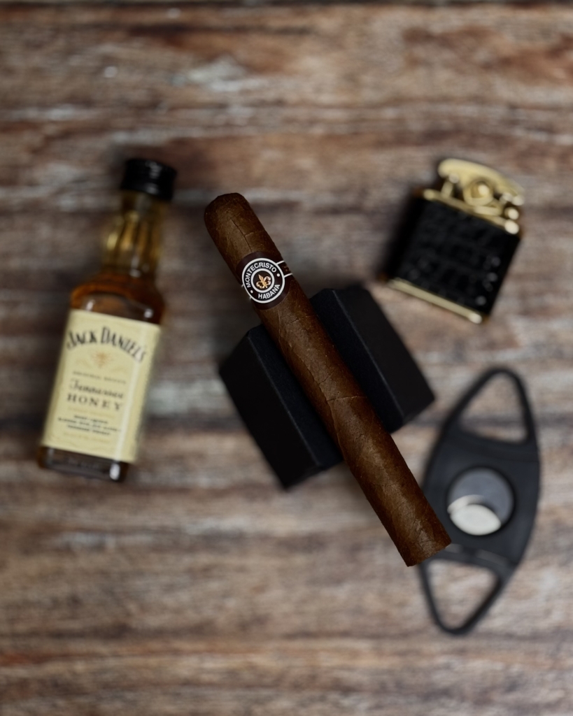 Cygaro Montecristo No. 4 Polski Aficionado