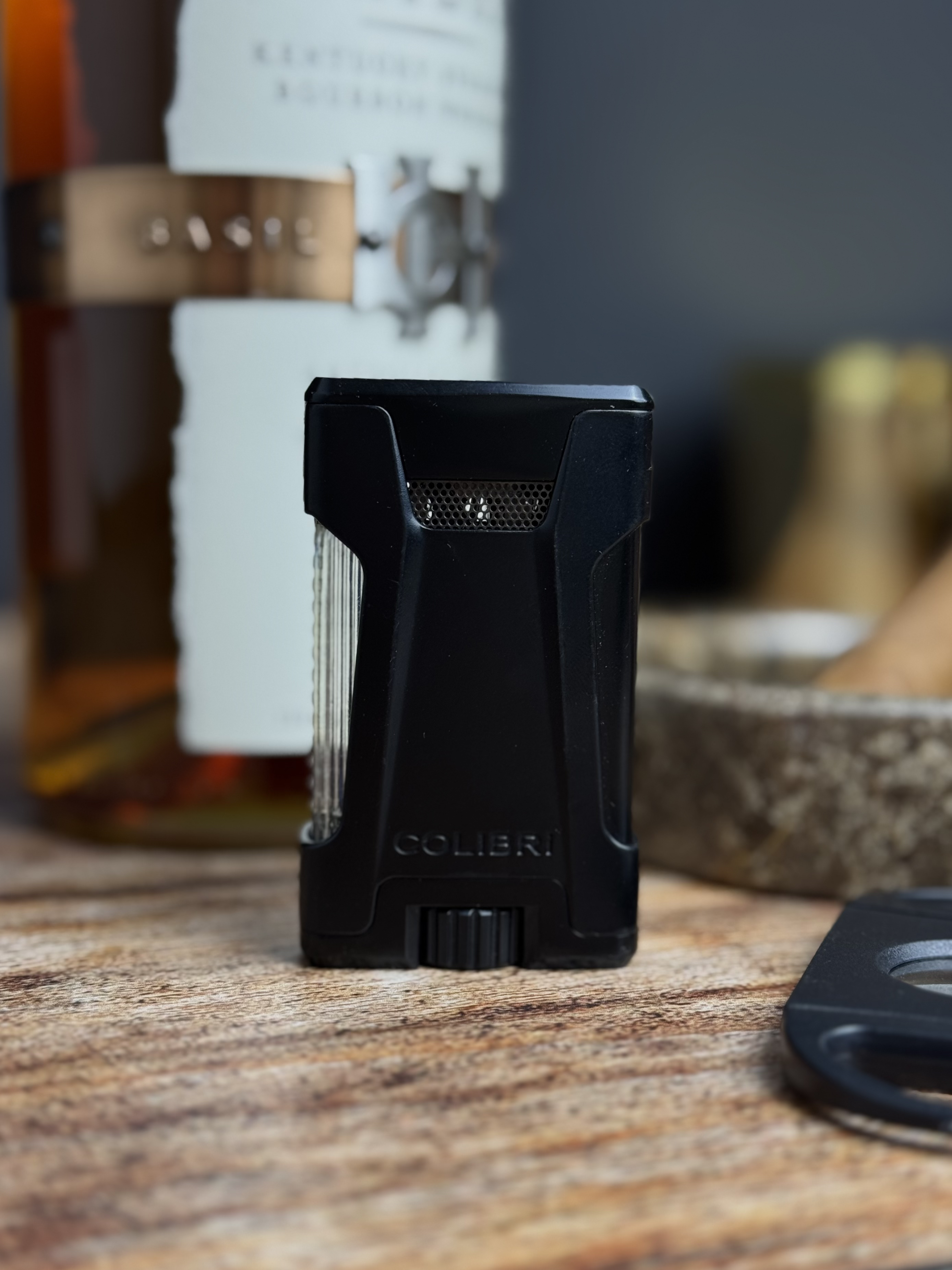 Zapalniczka Colibri Rebel Polski Aficionado