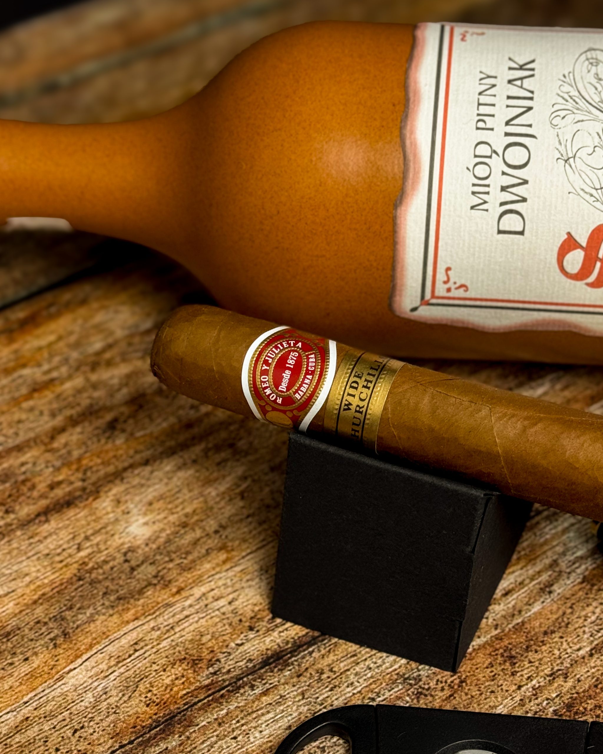 Recenzja cygara Romeo y Julieta Wide Churchills Polski Aficionado